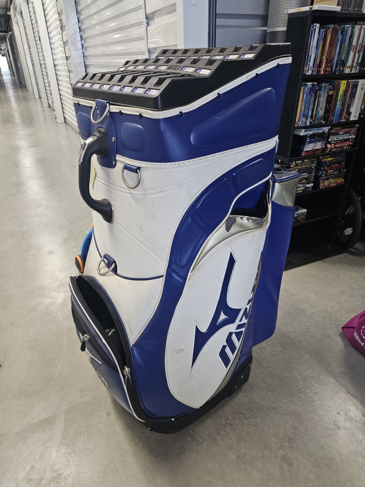 Mizuno Fitting/Sizing Center Extra Large Display Wheeled Golf Bag Rare See Pics
