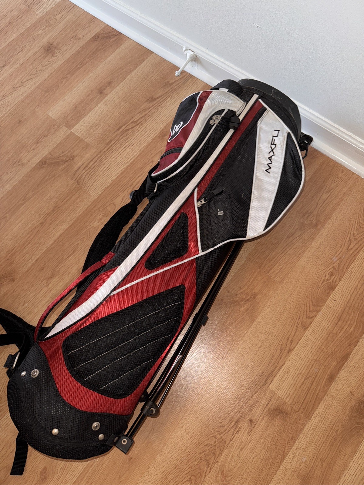 Maxfli BLACK MAX Golf Bag Used (34”)