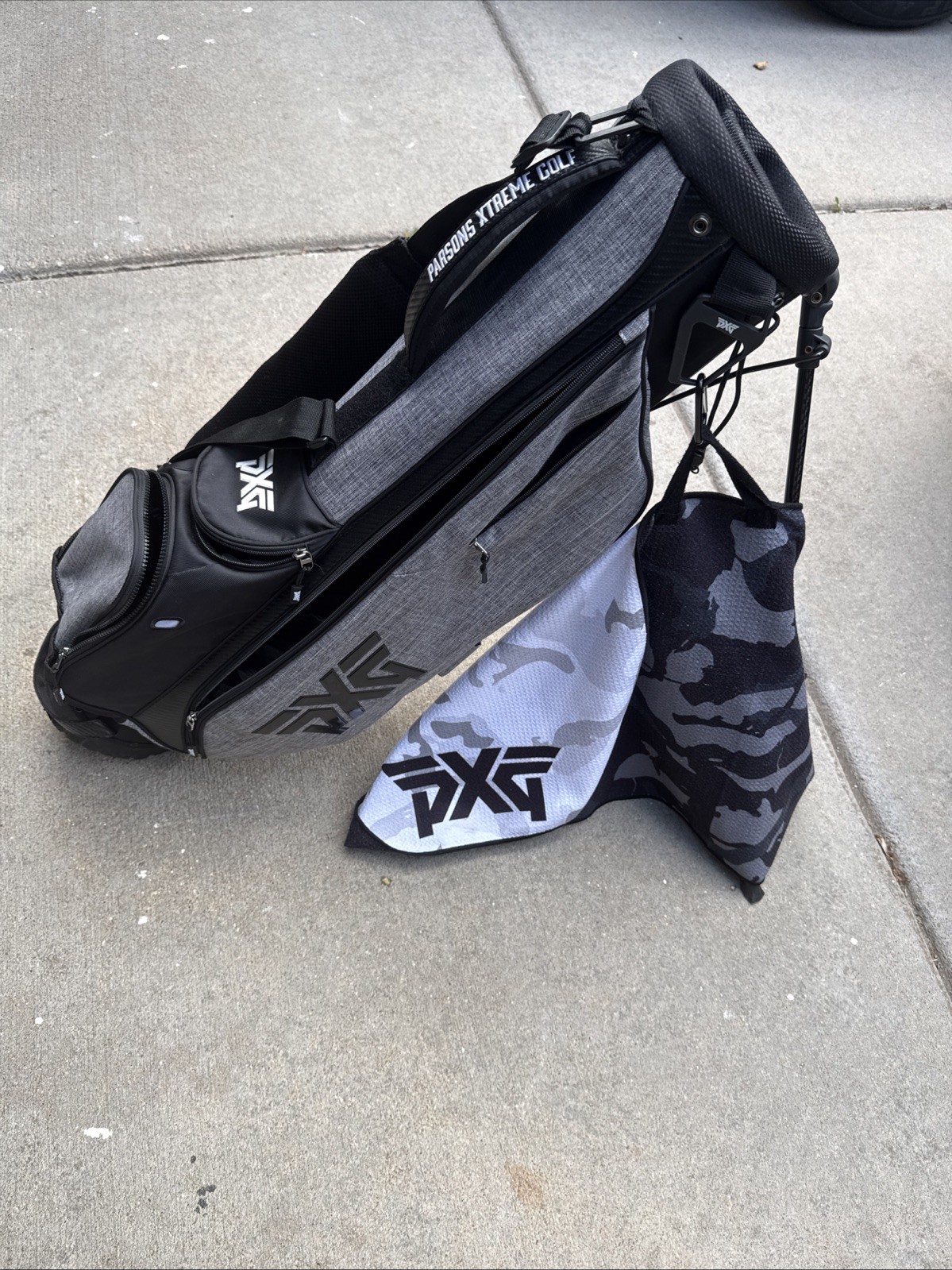 PXG Sunday Lightweight Golf Stand Bag with Raincover