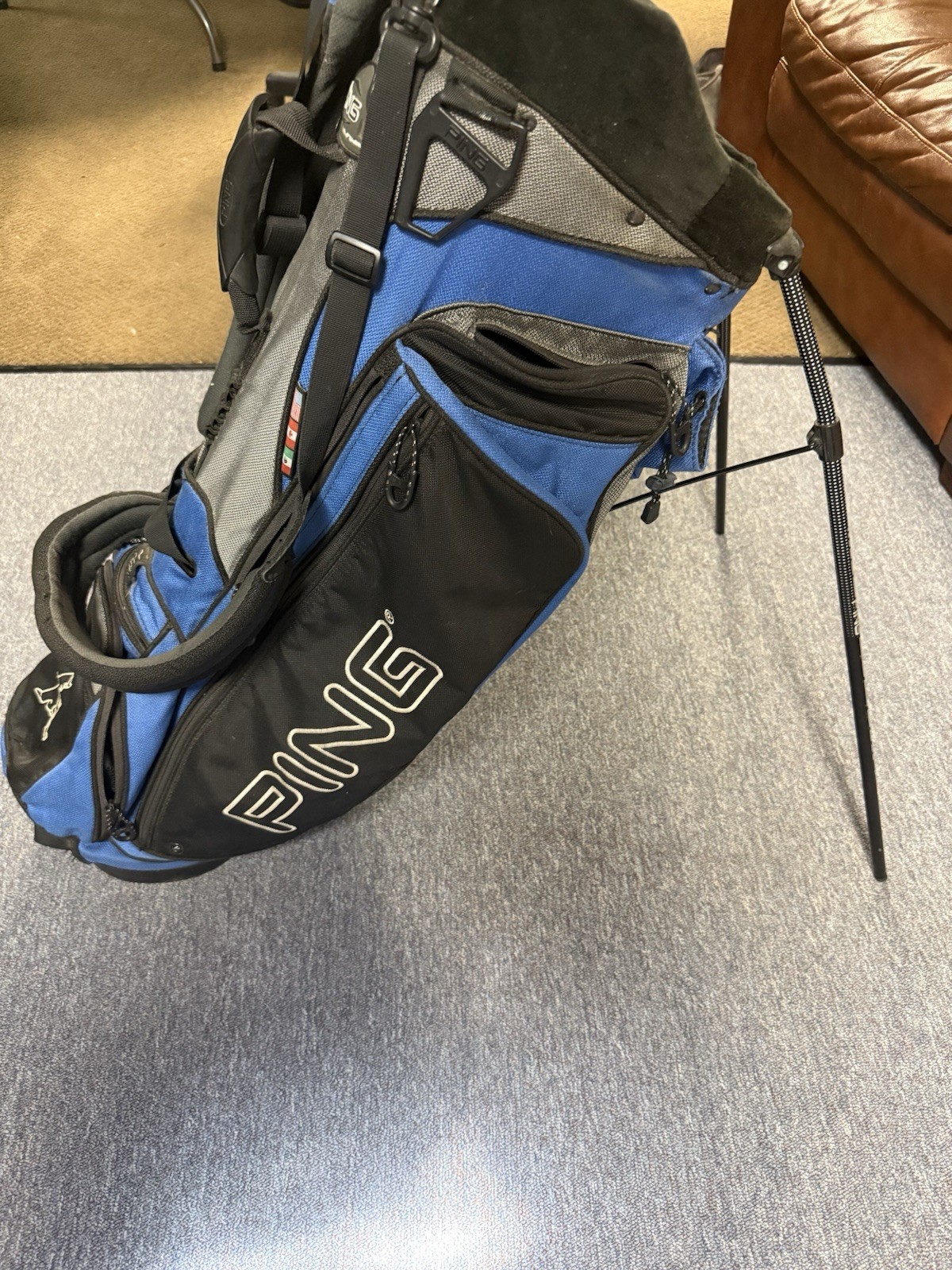 Ping Hoofer Stand Golf Bag 14-Club 5-Way Top Dual Straps Blue/Black Nylon