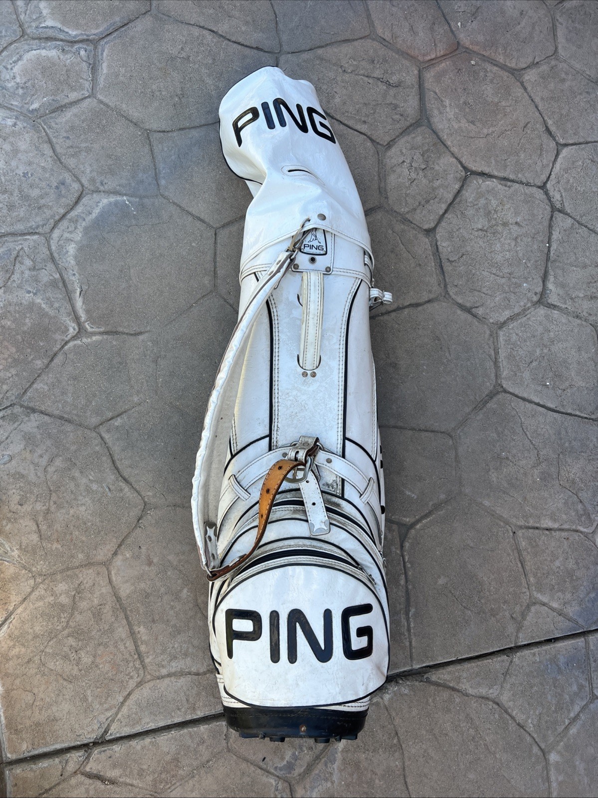 Vintage PING Golf Club Bag Leather/Vinyl White Black 4 Way Divider Raincover