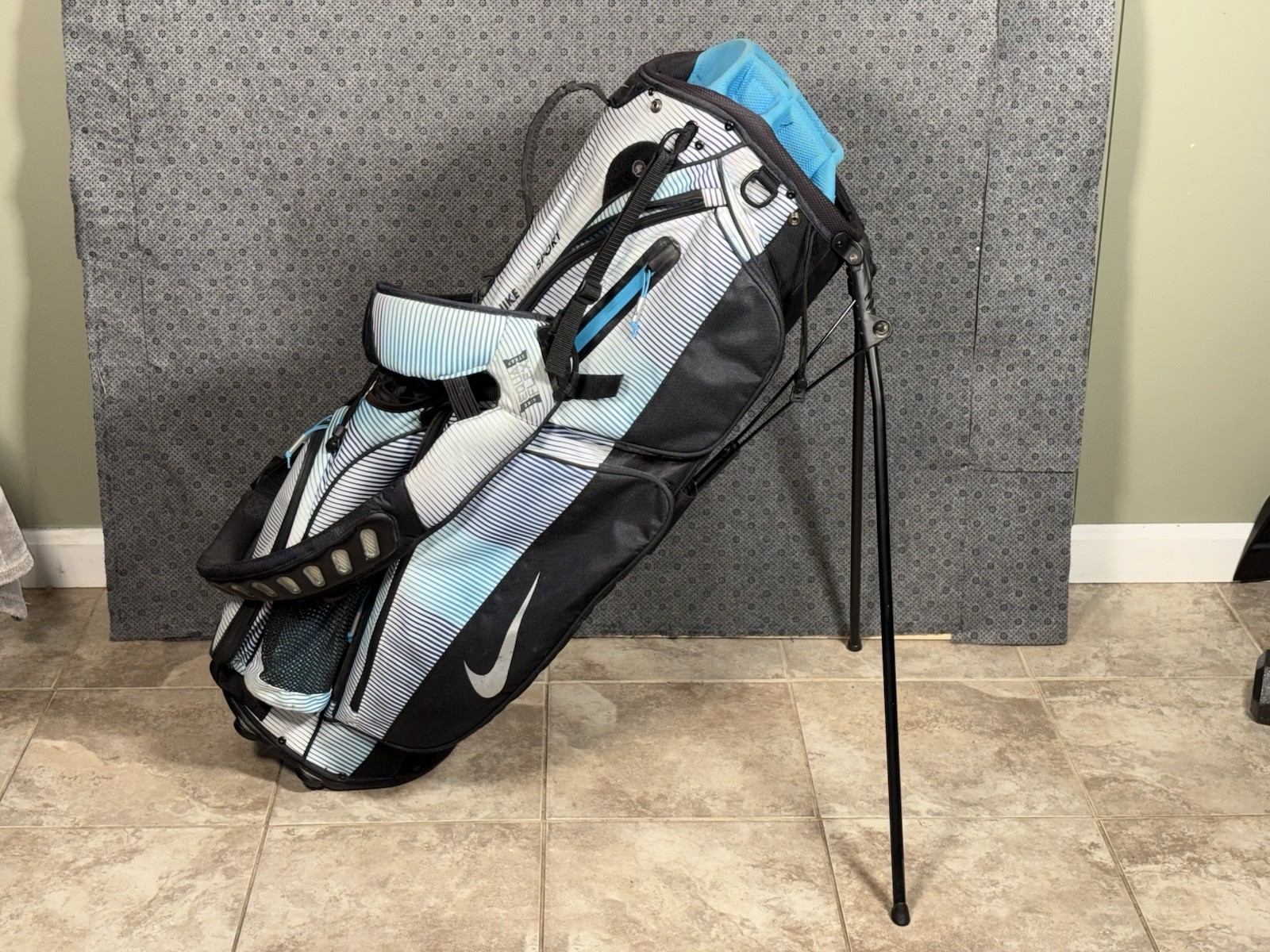 Nike Golf Performance Hybrid 8-14 Way Cart/Carry Stand Golf Bag Blue/White/Black
