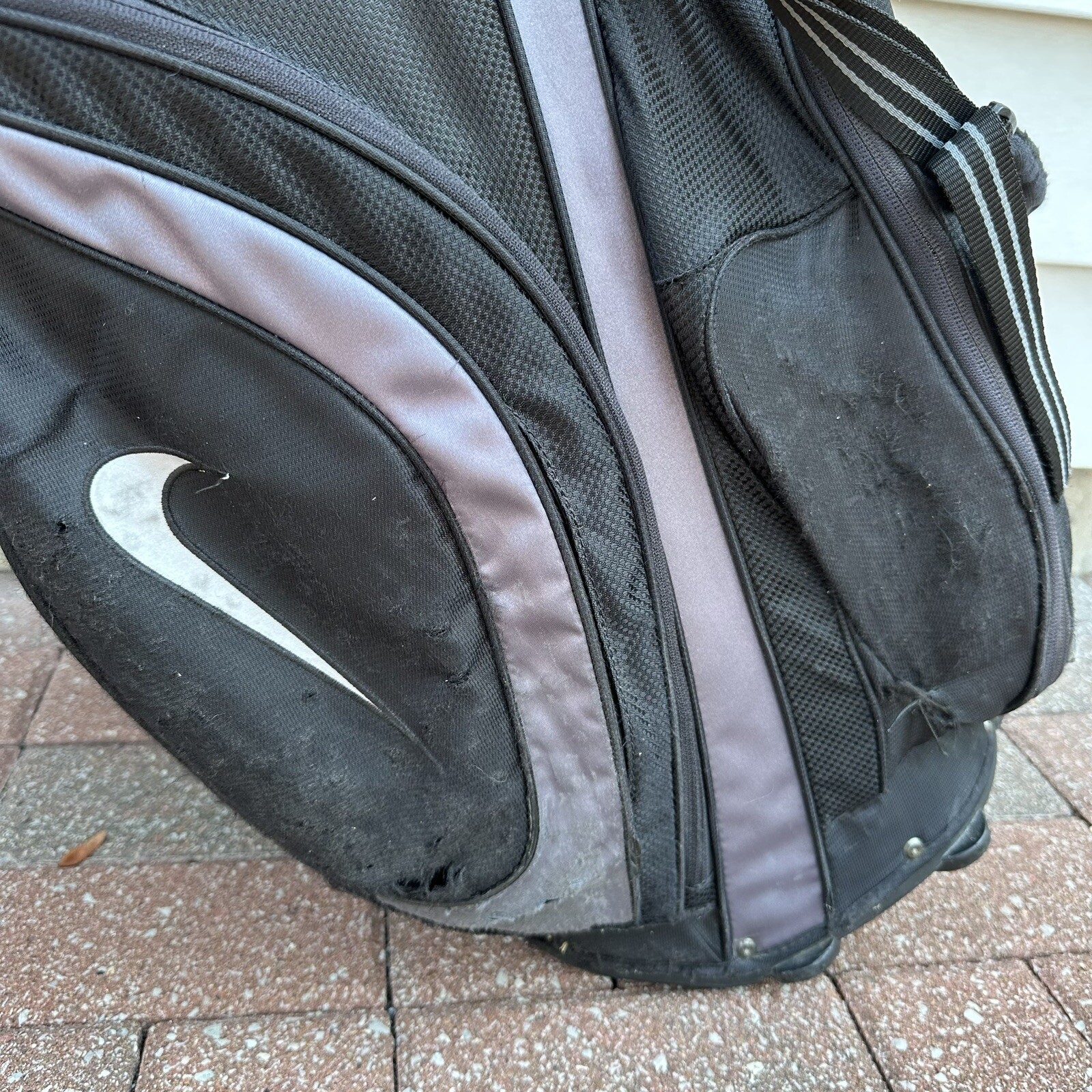 READ Nike Xtreme Sport Golf Bag Stand Carry 8 Way Black Grey Dual Straps
